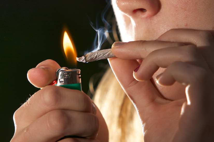 fumare cannabis in olanda